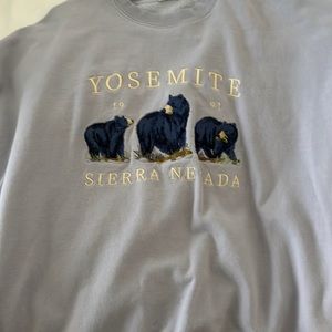 Sweatshirt from pack sun